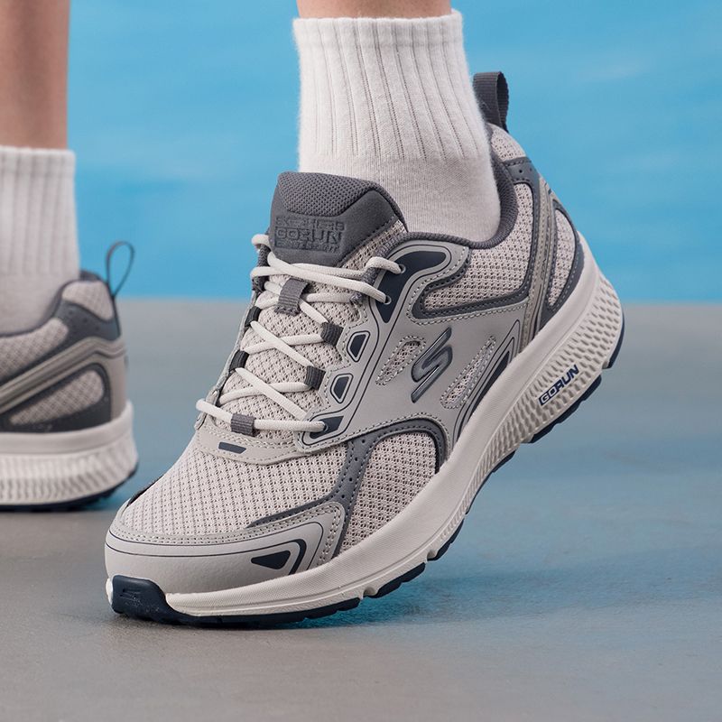 スケッチャーズ メンズシューズ オリジナル ローカット 軽量 - Lightweight Road Running Shoes のレビューと価格